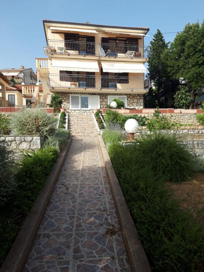 Apartment Nena Crikvenica Exterior foto
