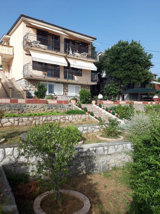 Apartment Nena Crikvenica Exterior foto